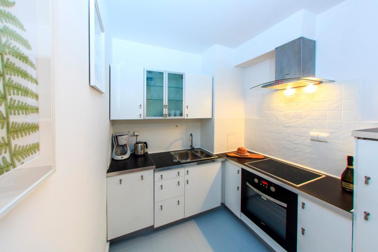 Comfy Apartment Dobra 54 Varsóvia Exterior foto